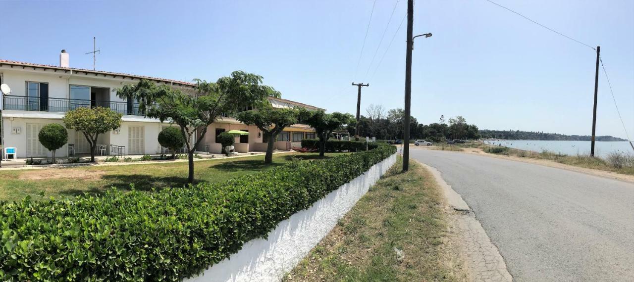Seaside Studios I Sinakos Estate Epanomí Kültér fotó