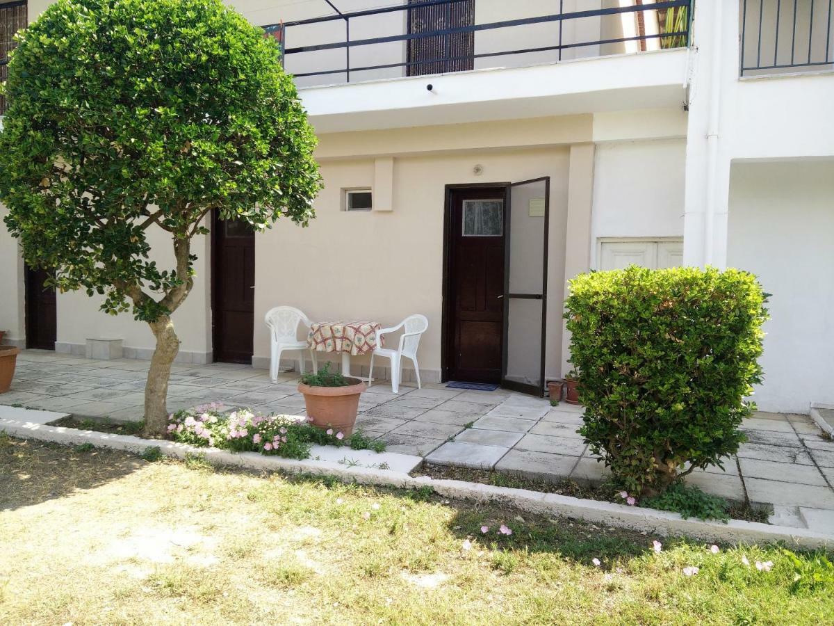 Seaside Studios I Sinakos Estate Epanomí Kültér fotó